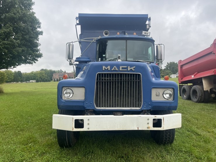 1986-mack-dm686s-image-8