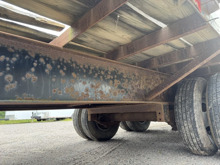 #1083-•-2001-delta-tandem-axle-gooseneck-trailer-image-16