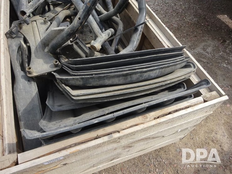 box-of-sprayer-fenders-(pz13888)-image-2