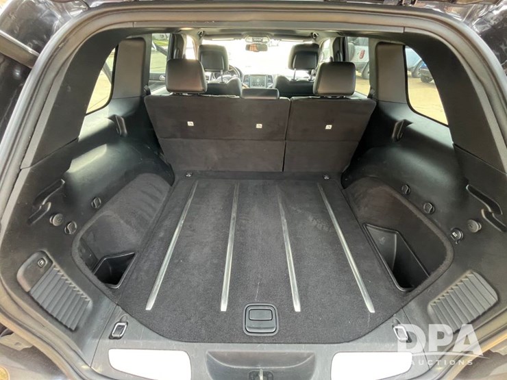 2016-jeep-grand-cherokee-image-58
