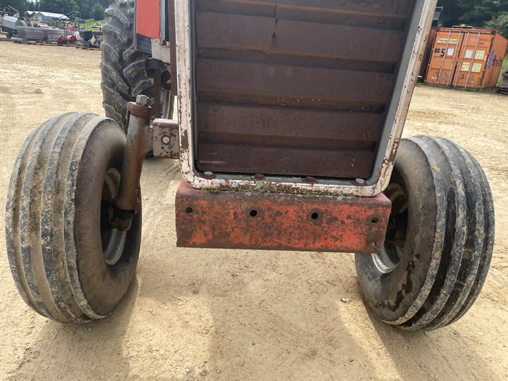 massey-ferguson-2705-image-13