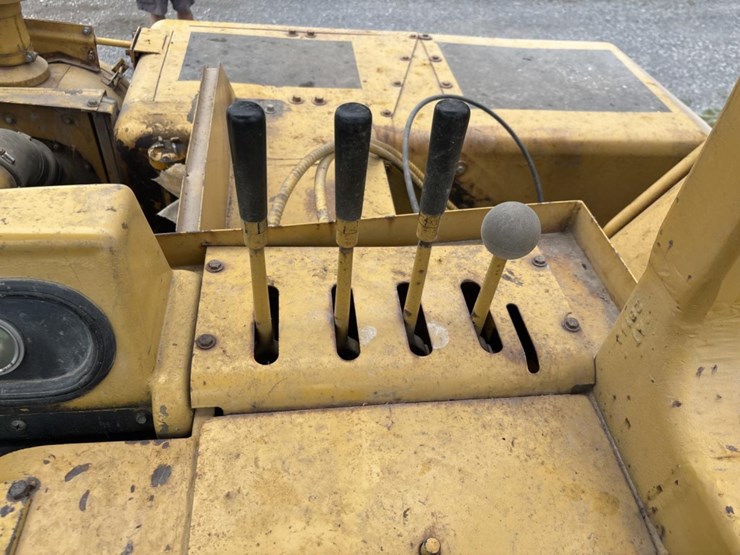 caterpillar-613b-image-38
