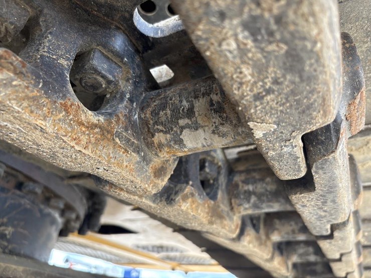 2014-deere-380g-lc-image-38