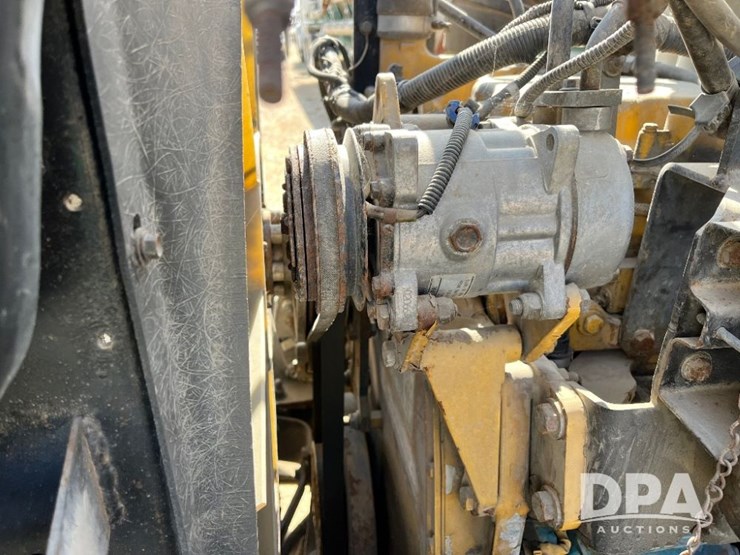 2000-peterbilt-385-image-74