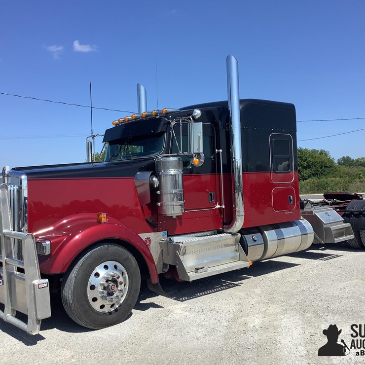 2016 KENWORTH W900
