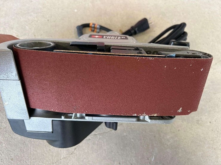porter-cable-352vs-3x21in-variable-speed-belt-sander-image-4