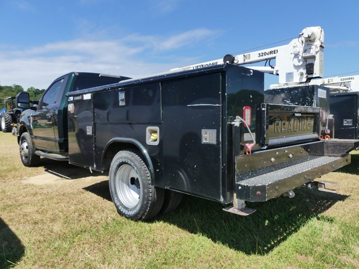 2019-ford-f350-xl-image-4