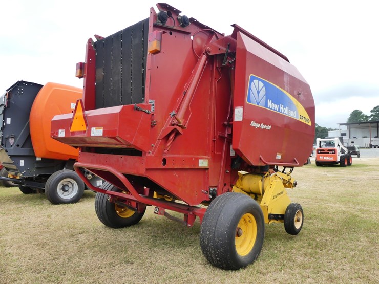2013-new-holland-br7060-image-3