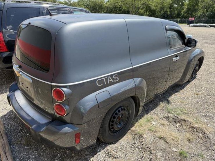 2011-chevrolet-hhr-image-3