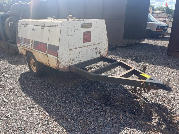 #2678-•-multiquip-dps-130sst-towable-air-compressor-image-4