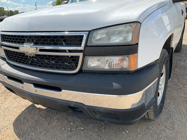 2006-chevrolet-k1500-image-13
