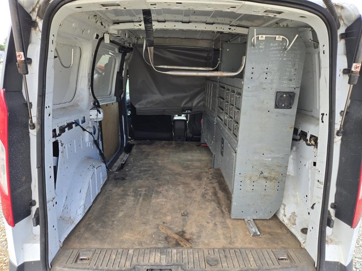 2014-ford-transit-connect-image-26