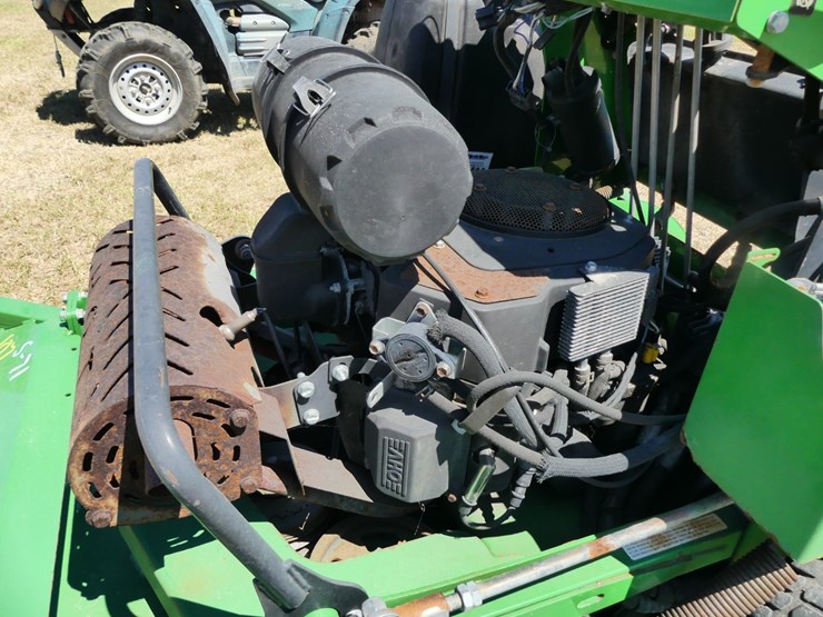 2017-john-deere-652r-image-8