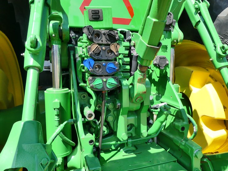 john-deere-8345r-image-7