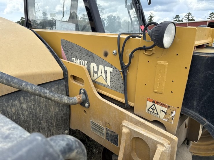 caterpillar-th407c-image-12