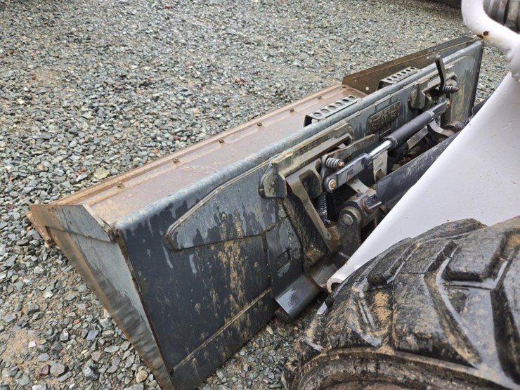 2021-bobcat-s76-image-11