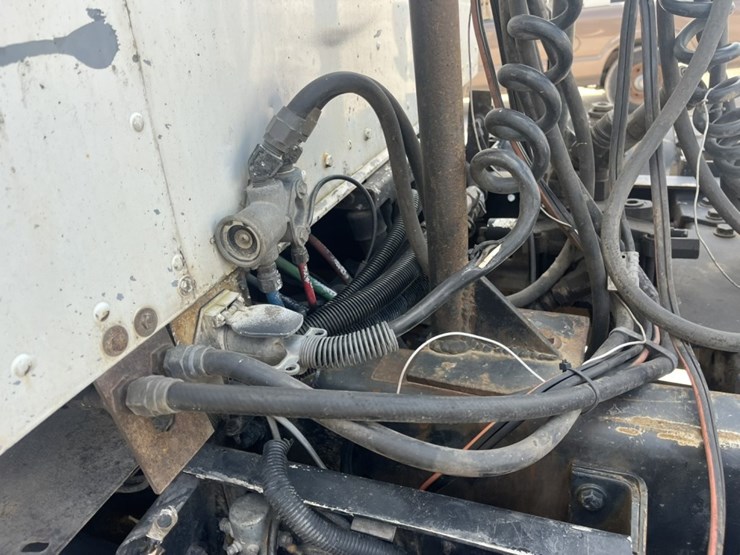 kenworth-w900b-image-10