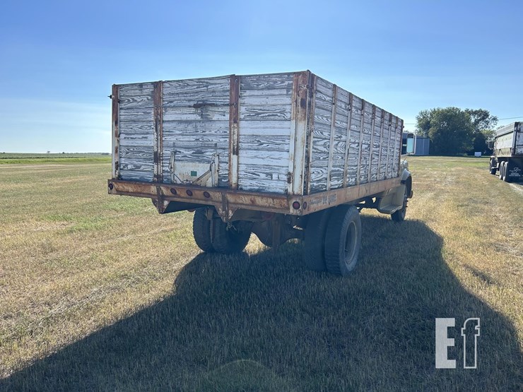 1970-gmc-5500-image-7