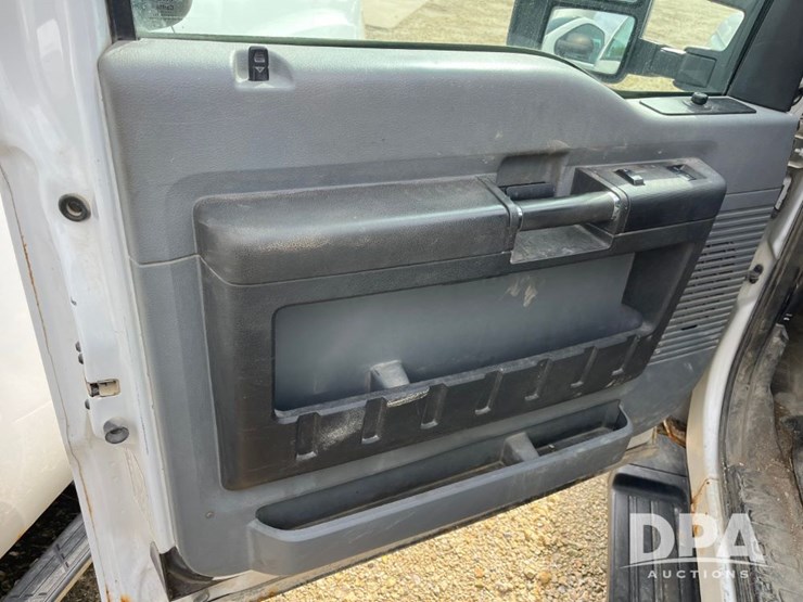 2012-ford-f250-image-30