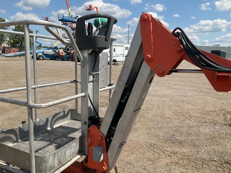 2012-jlg-t500j-image-14