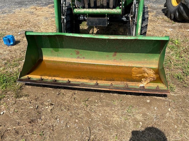 john-deere-3032e-image-5