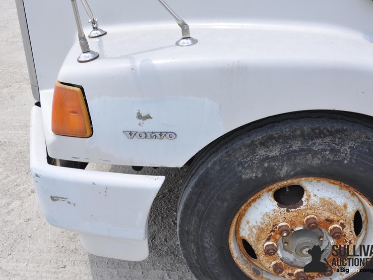 1996-volvo-wca64t-image-12