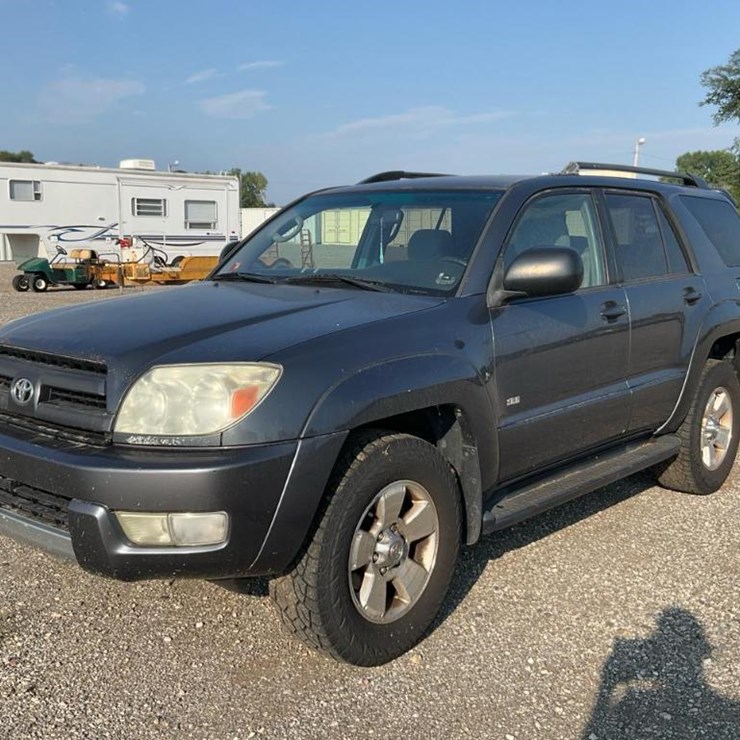 2004 TOYOTA 4 RUNNER