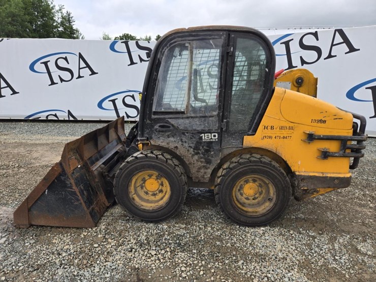 2010-jcb-180-image-2