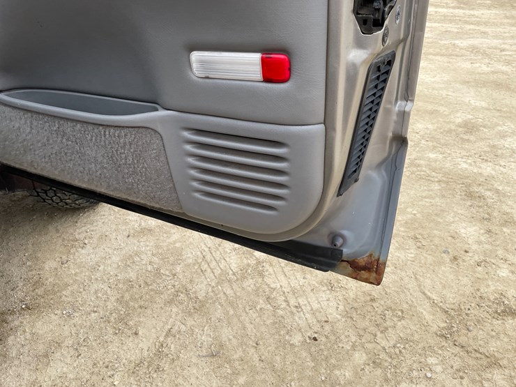 1999-gmc-2500-image-40