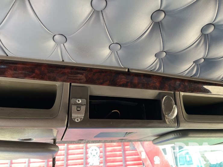 2013-kenworth-t660-image-79