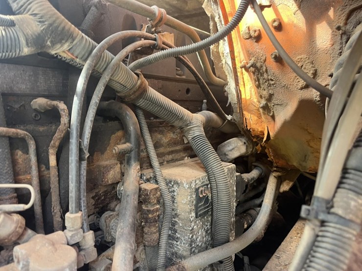 #2688-•-1998-navistar-2674-6x4-day-cab-truck-tractor-image-45