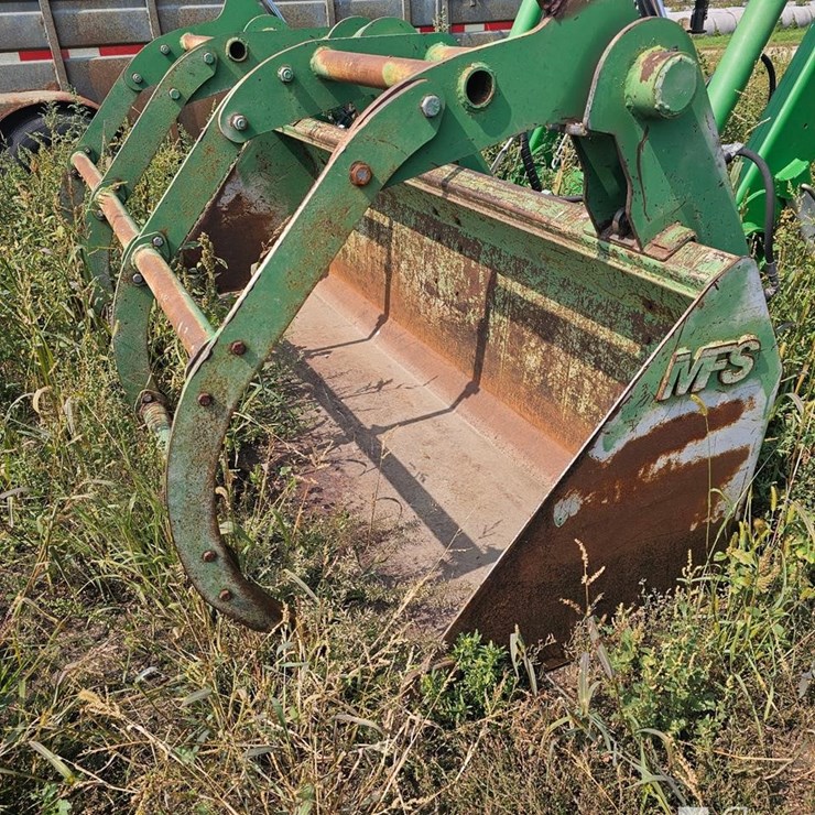 JOHN DEERE A