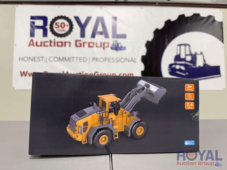 top-rc-9-channel-wheel-loader-image-3