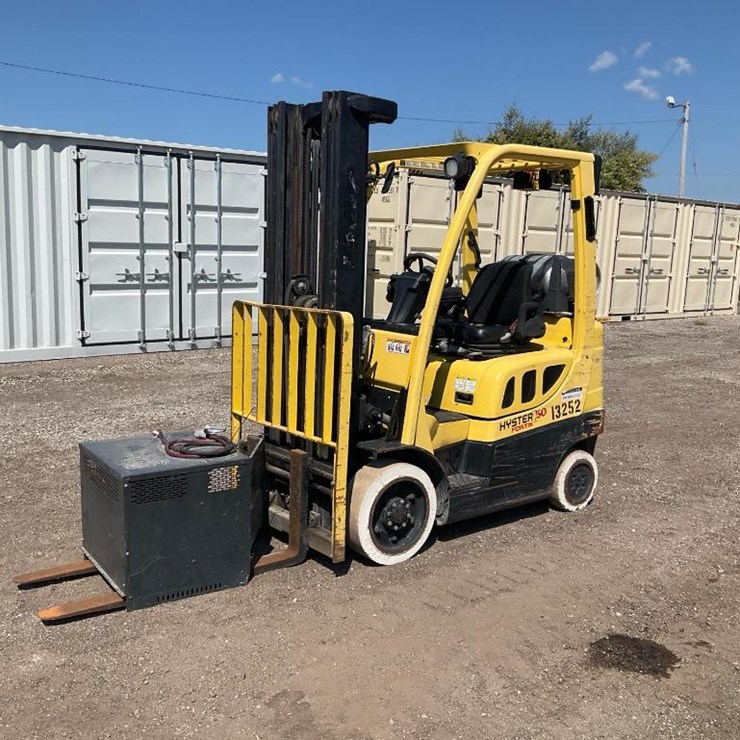 2012 HYSTER S50FT