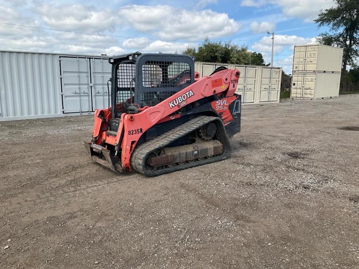 2016-kubota-svl95-2s-image-1