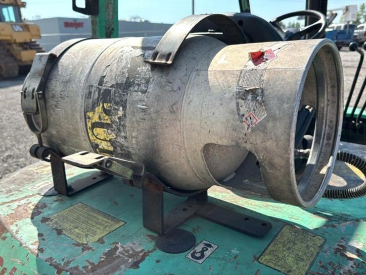 mitsubishi-fg25k-image-38