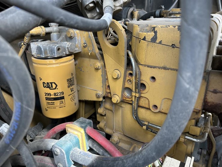 caterpillar-cb54-image-43