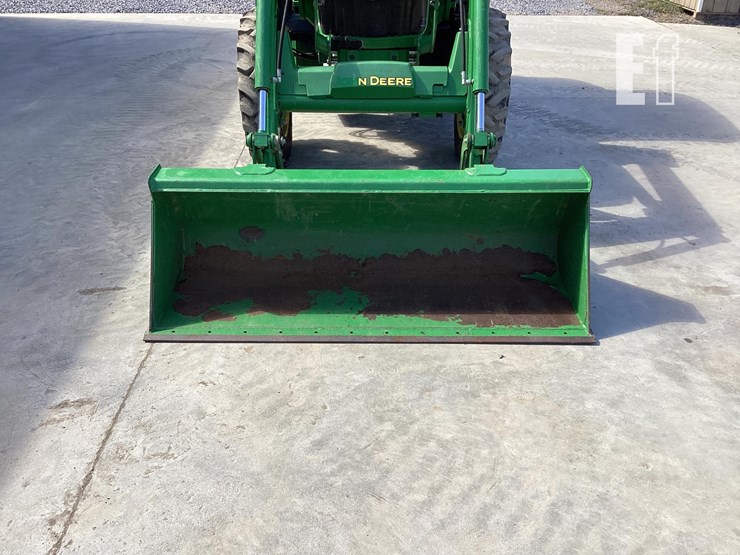 2016-john-deere-5075e-image-9