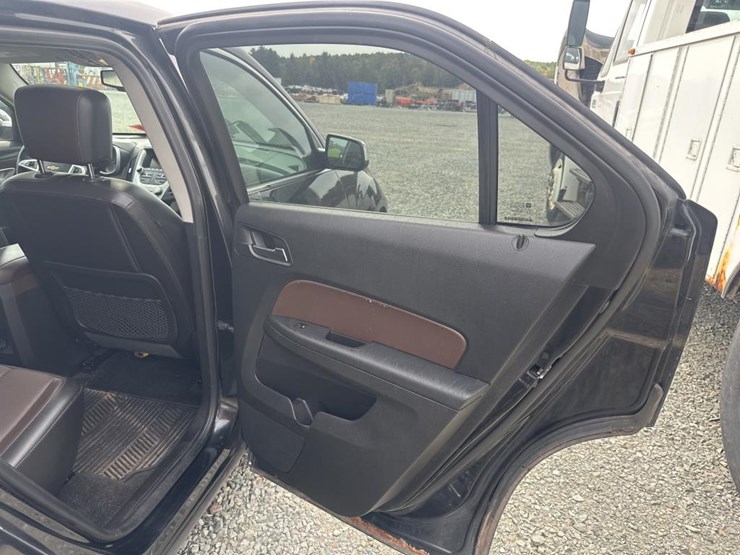 2015-chevrolet-equinox-image-19
