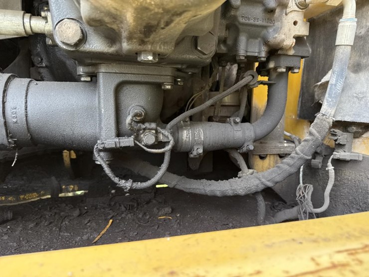 2015-komatsu-pc490-lc-11-image-26
