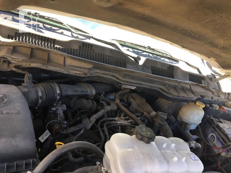 2015-ram-1500-image-9