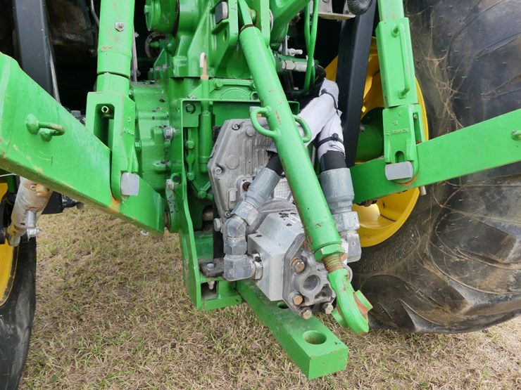 john-deere-4052r-image-7