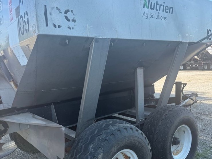 adams-dry-spreader-(pz13897,-unit-87788)-image-2
