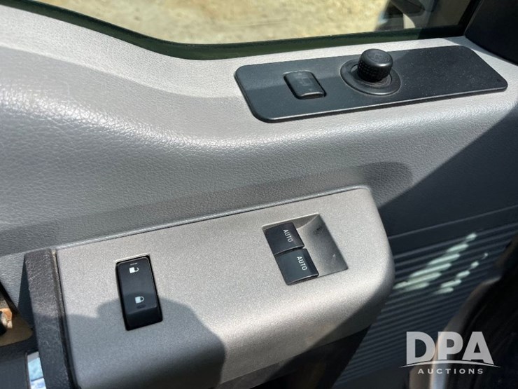 2013-ford-f250-xlt-image-44