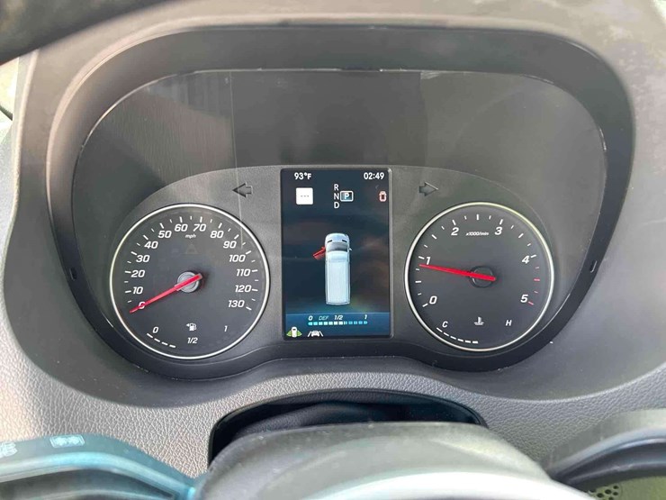 2022-mercedes-benz-sprinter-4500-image-15