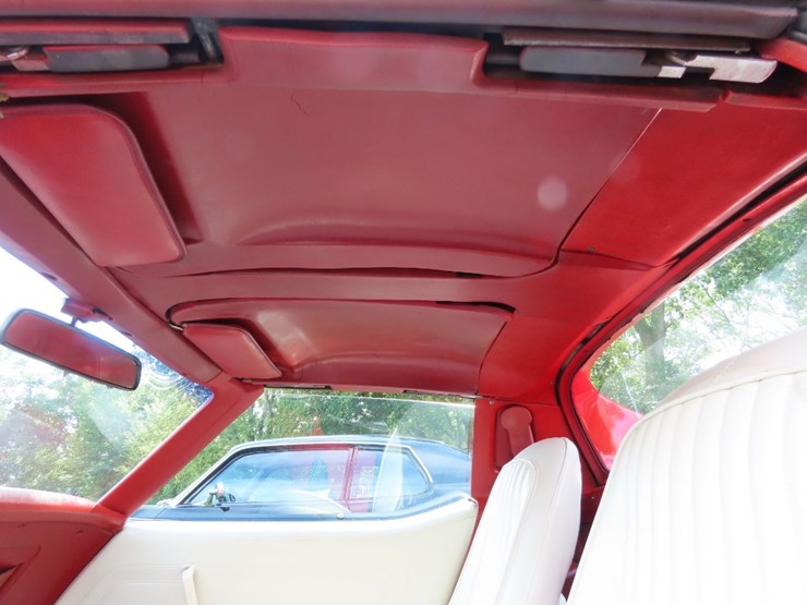 1976-chevrolet-corvette-stingray-image-25