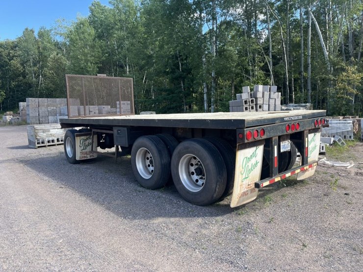 #1558-•-2005-great-lakes-22’-pup-trailer-image-3