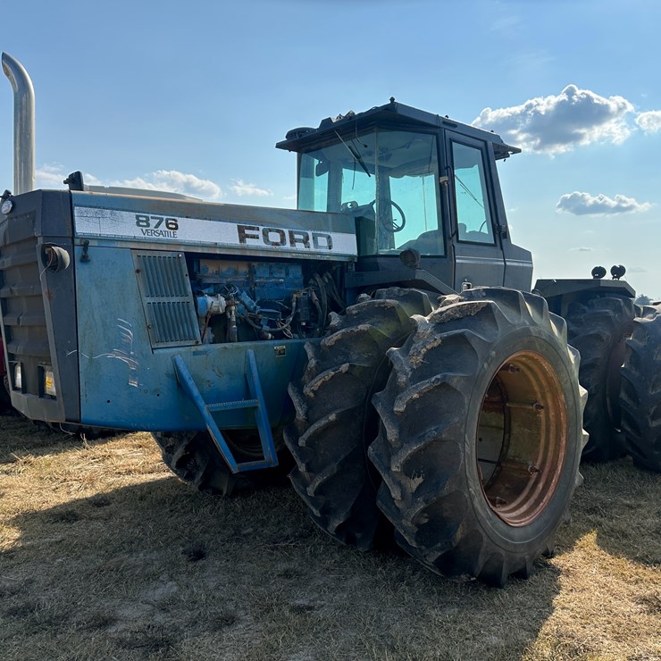 1990 FORD 876