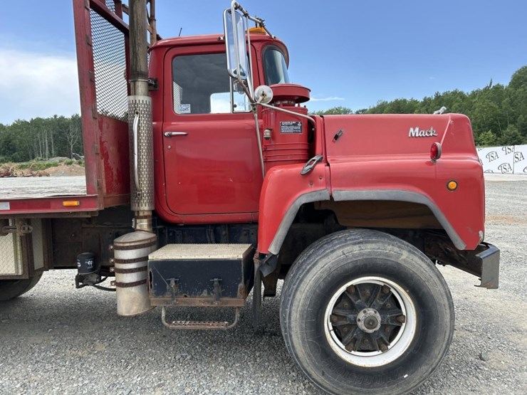 1994-mack-dm688s-image-9
