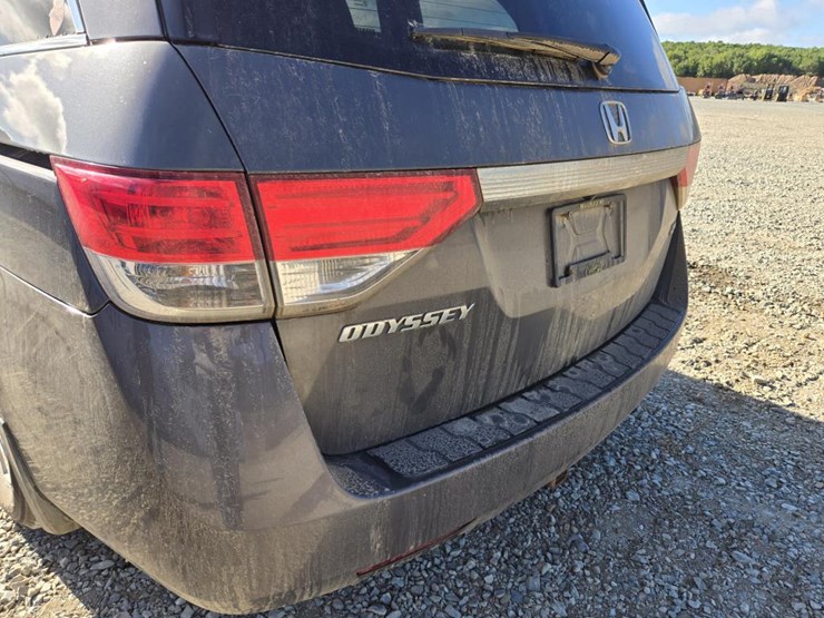 2014-honda-odyssey-image-22